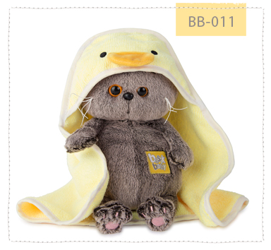 в полотенце с капюшоном