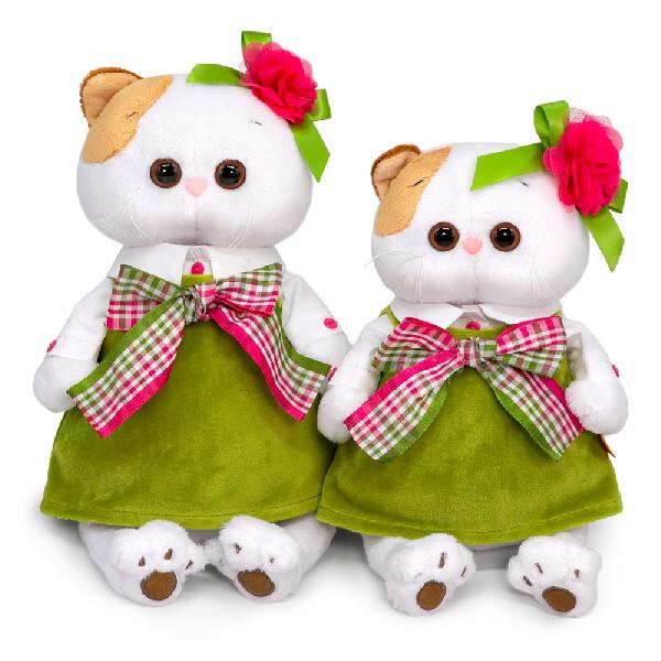 в бархатном сарафане