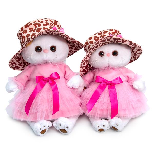 в леопардовой шляпе