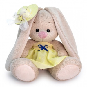 в желтой шляпке