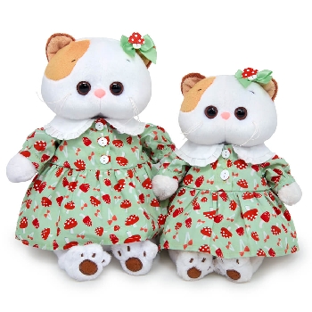 в платье с мухоморами