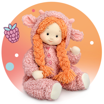 Ива в кигуруми "Овечка"