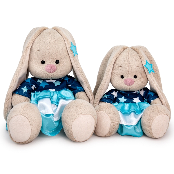 в платье со звездами