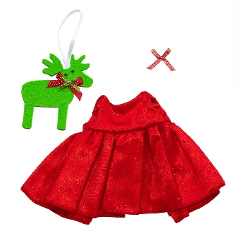 Красное платье и игрушка-олень