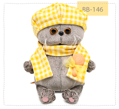 Басик baby в берете и шарфе в клетку