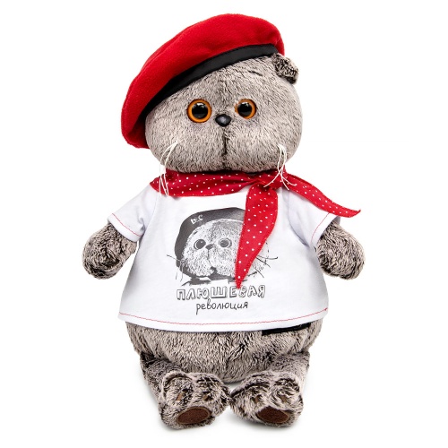 в футболке с принтом "Плюшевая революция"