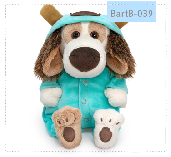 в комбинезоне «Собачка»