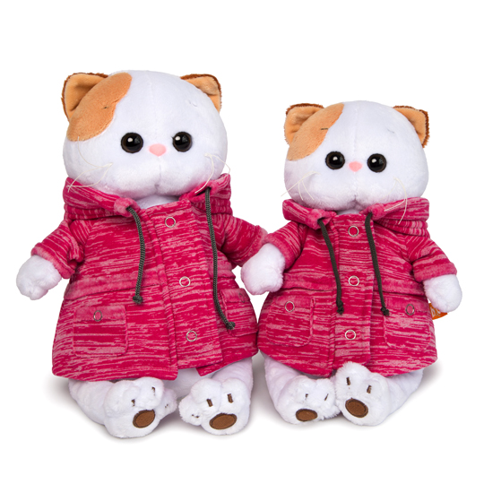 в розовой куртке "B&Co"