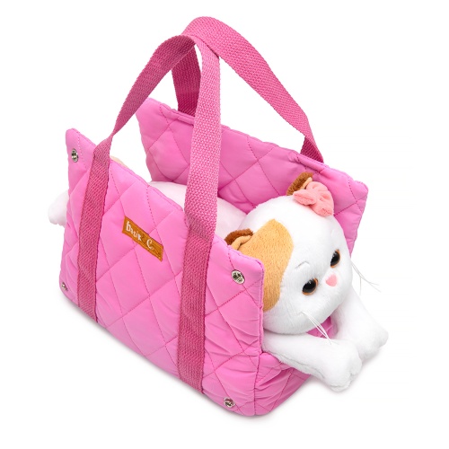 Кошечка Ли-Ли в сумке-переноске