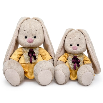 в золотом платье