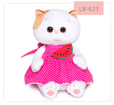 в розовом сарафане и с арбузиком