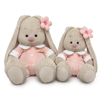 в спальном комбинезоне