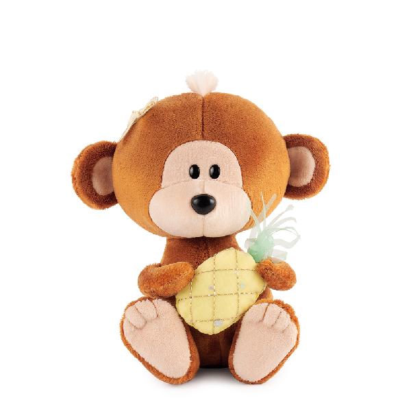 Обезьянка Отиша с ананасом