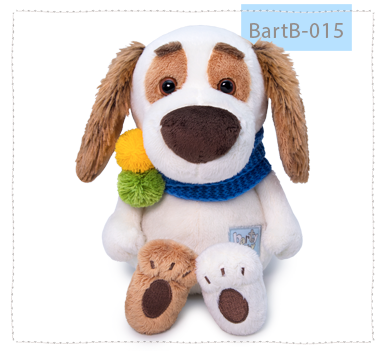 в снуде с помпонами