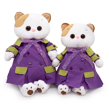 в фиолетовом плаще