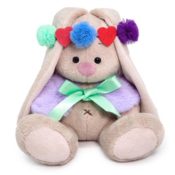 в лиловом воротничке