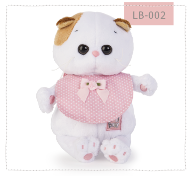 в розовом слюнявчике