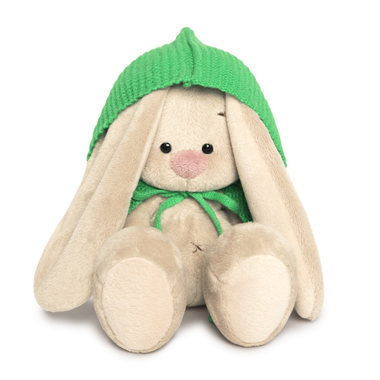 в зеленом пончо