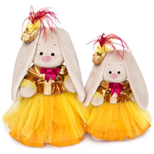 барышня в янтарно-золотом