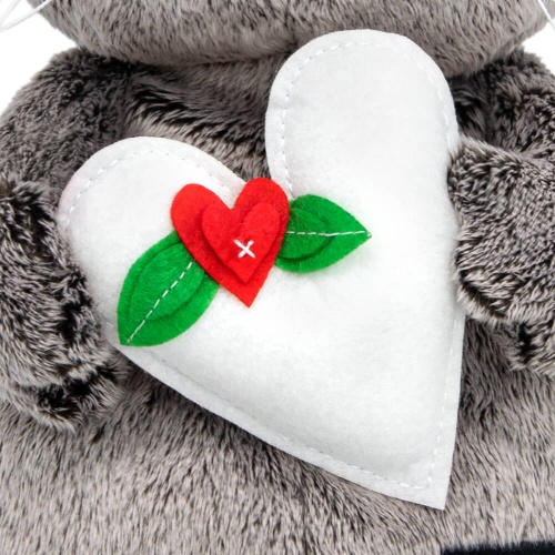 Кот Басик с весенним сердцем