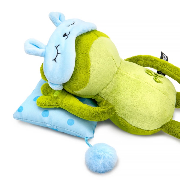 Жорик Кваковский с аксессуарами для сна