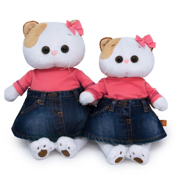 Ли-Ли в джинсовой юбке и коралловой футболке