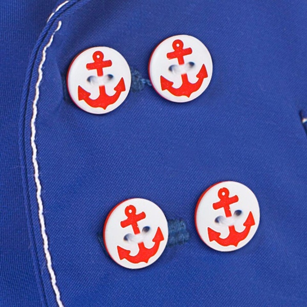 Басик в синем кителе