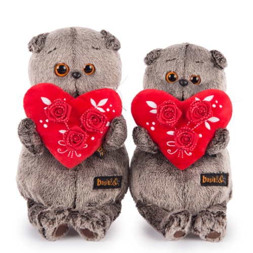 с красным сердечком