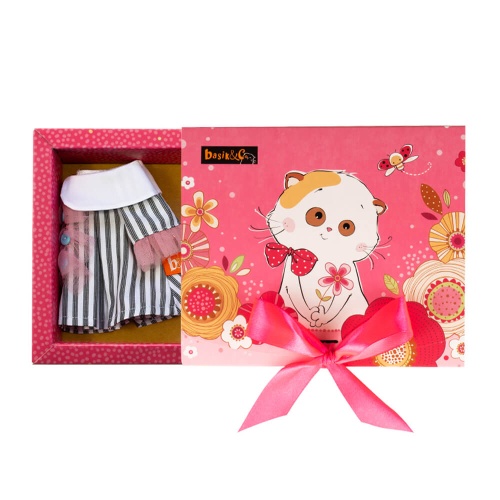 Полосатое платье с розовым жабо