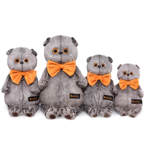 в галстуке-бабочке