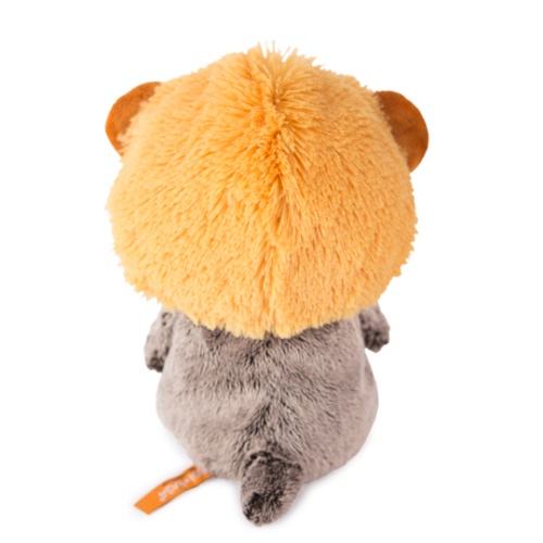 в шапке - лев