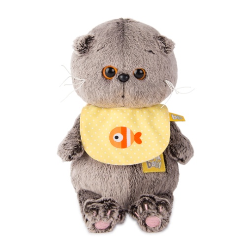 в слюнявчике с погремушкой