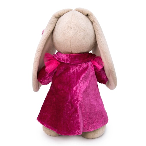 в бархатном пальто