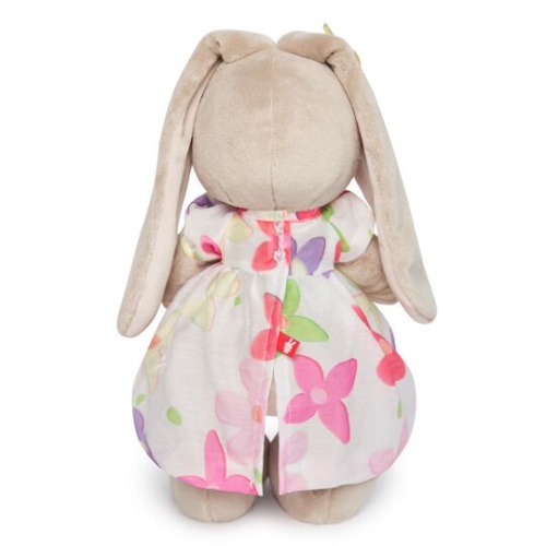 в летнем платье с бабочками на ушках