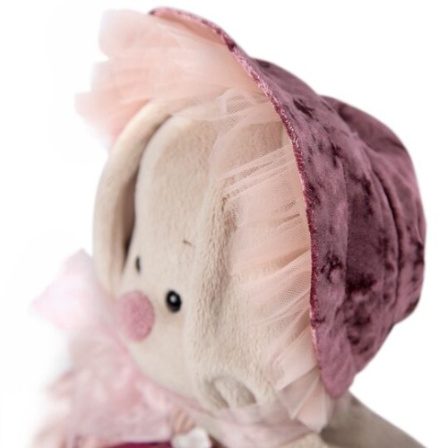 барышня в жемчужном