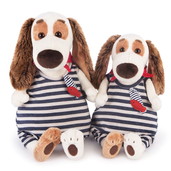 Бартоломей в комбинезоне в полоску