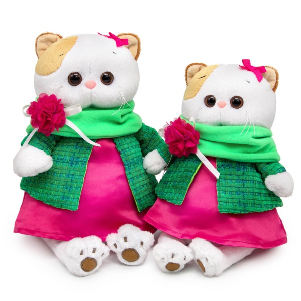 Ли-Ли в ярком комплекте