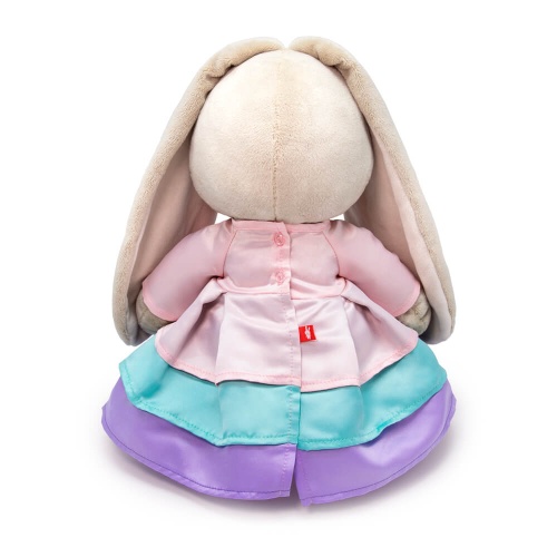 большой в трехцветном платье