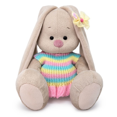 в вязаном платье