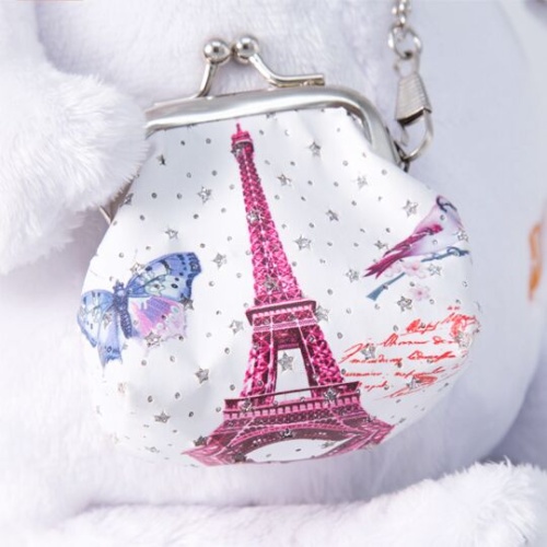 с бантом в пайетках и сумочкой