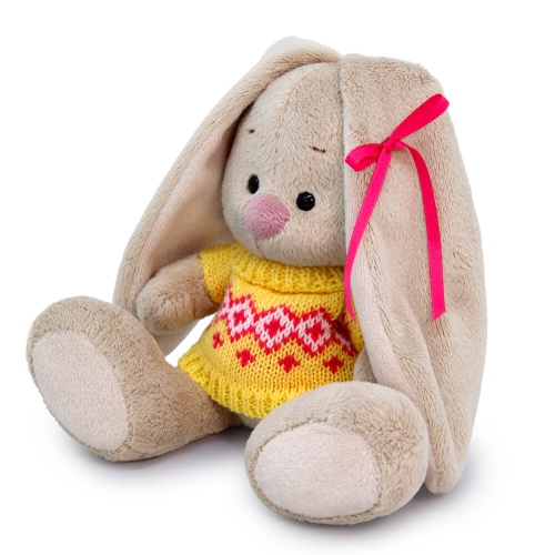 в жилете с орнаментом