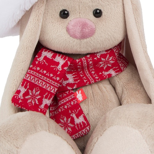 в белом берете