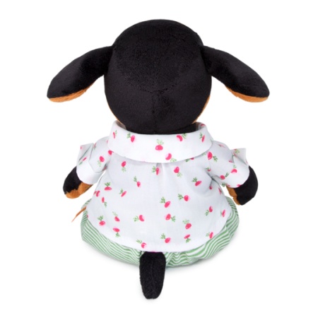 в рубашке и трусах