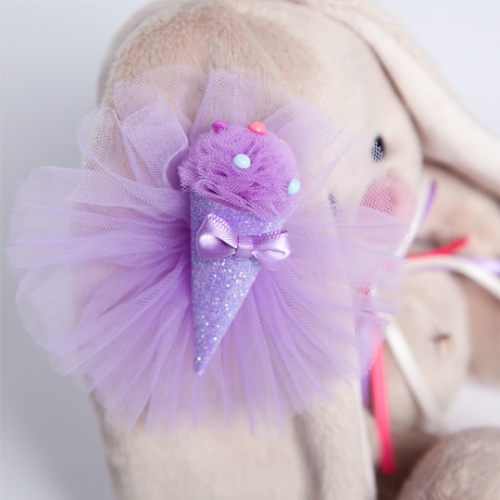 с фиолетовым мороженым