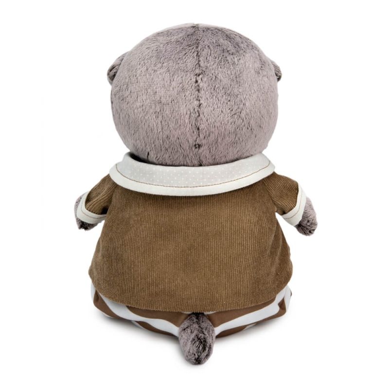 в домашнем костюмчике