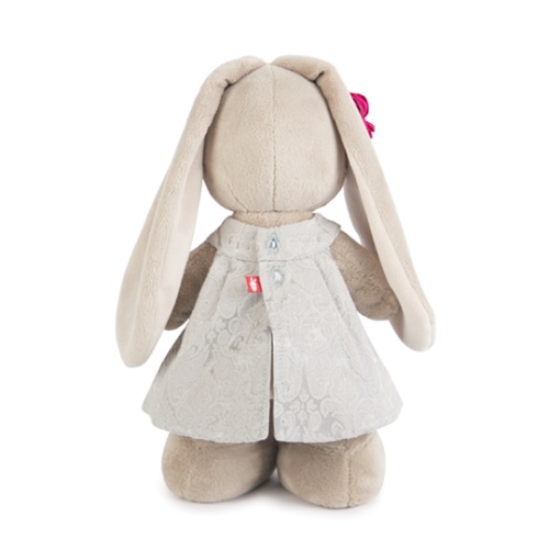 в сером платье из жаккарда