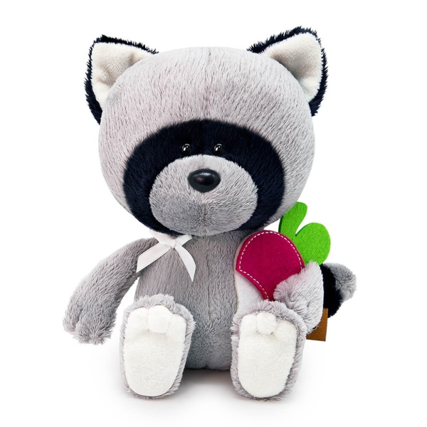 Енот Лёка с редиской