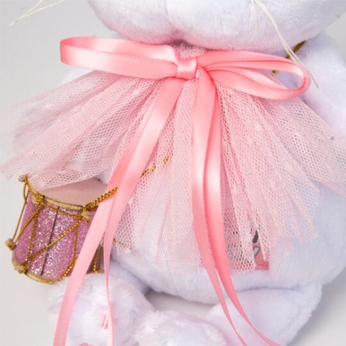 в колпачке с барабаном