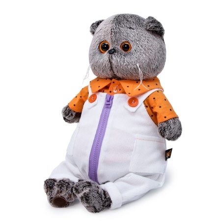 в белом комбинезоне