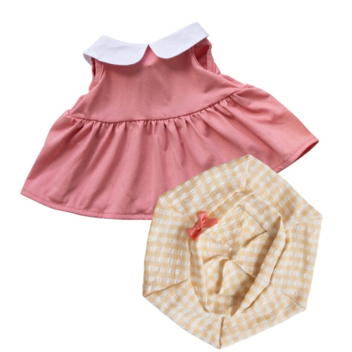 Легкое пальто, платье и берет